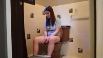 Taylor uses the Toilet 1