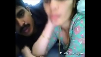 Indian Desi Aunty Massaging Viddoe With Desi Boy