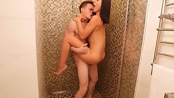 Amateur Brunette Babe Gets Fucked In The Shower By A Big Cock