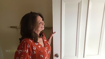 Middle-Aged Woman Enjoys A Surprising Gift From Her Landlord, Leading To An Unforgettable Oral And Intercourse Experience.